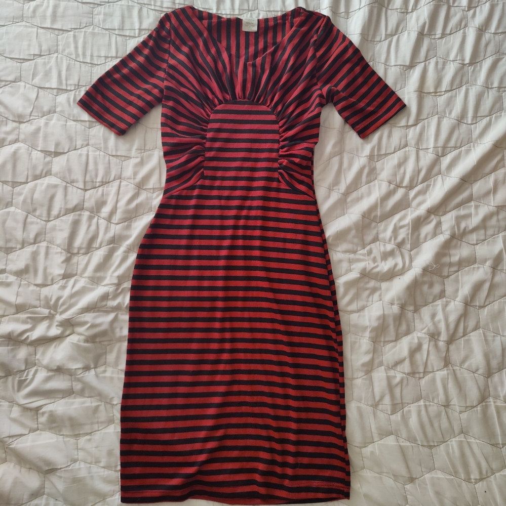 Shabby Apple Red and Black Long Sleeve Dress